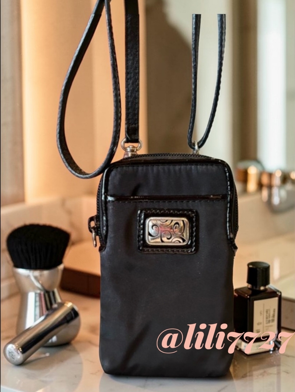BRIGHTON Crossbody Card Bag WristletCompact accessory Nylon and leather Trim